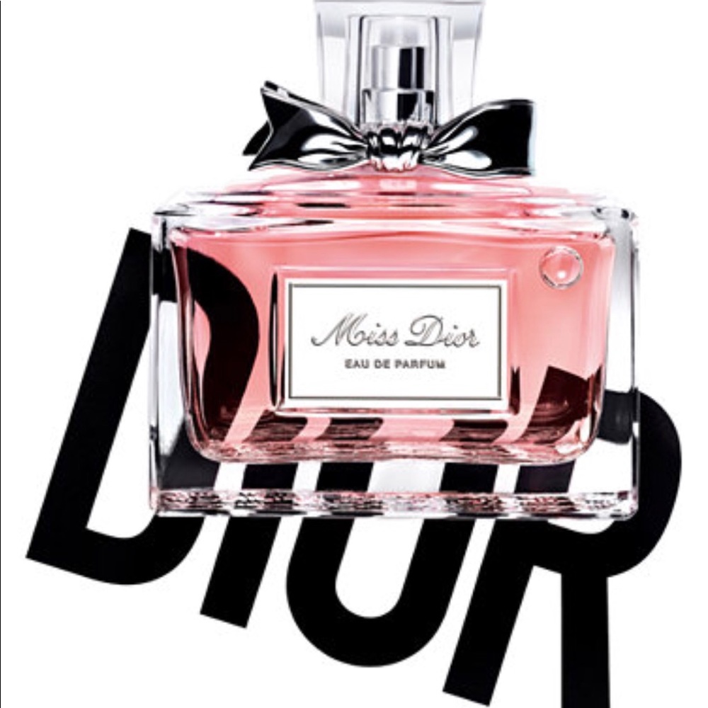 ITEM WILL BE DELETED🚨 Dior Eau de Perfume NEW. 🌸